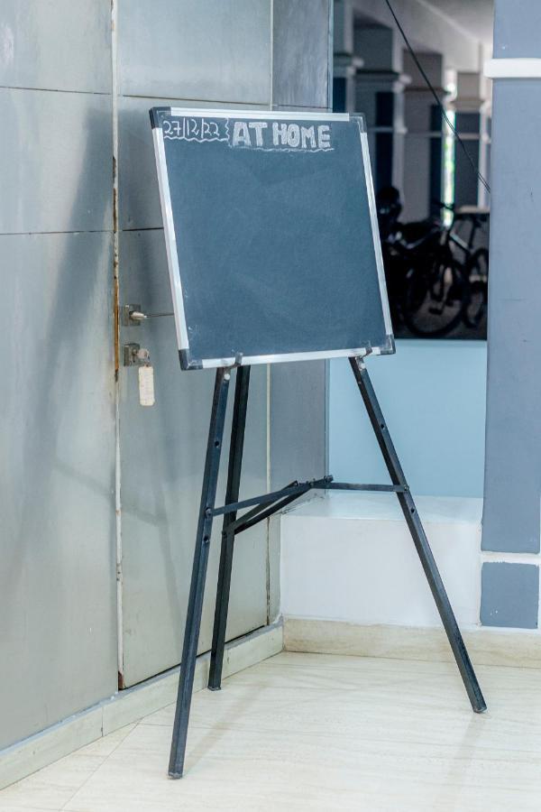 Hotel Athome , Whitefields, Kondapur Hyderabad Exterior foto