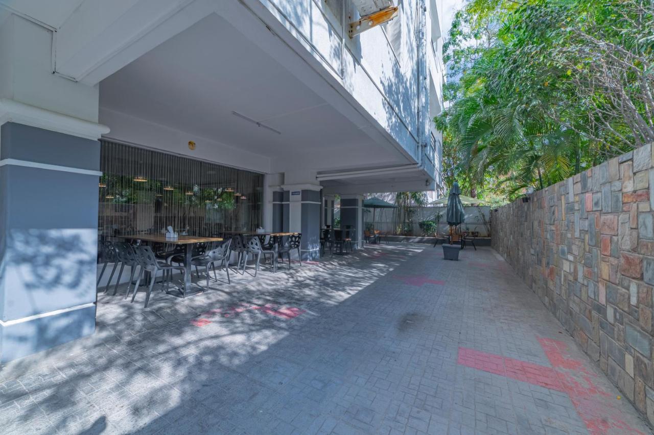 Hotel Athome , Whitefields, Kondapur Hyderabad Exterior foto