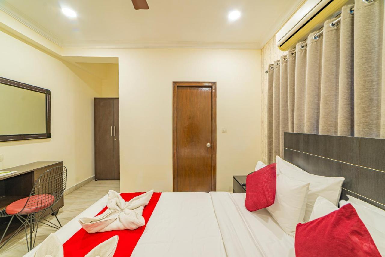 Hotel Athome , Whitefields, Kondapur Hyderabad Exterior foto